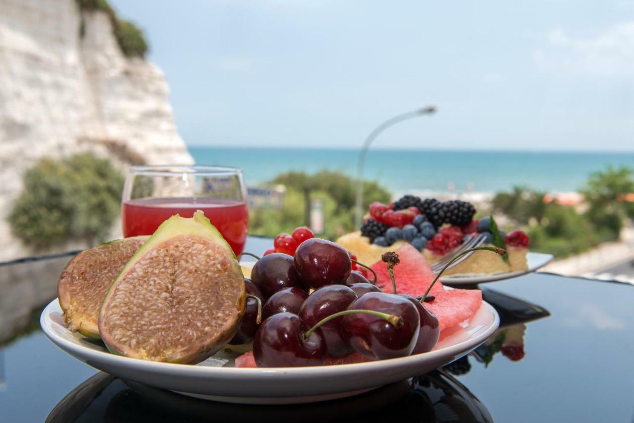 A Un Passo Dal Mare Bed & Breakfast Vieste Exterior foto